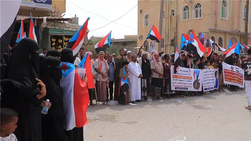 مسيرة جماهيرية حاشدة في الغيضة ترفض الوصاية والاحتلال وتندد بصفقة تبادل الأسرى