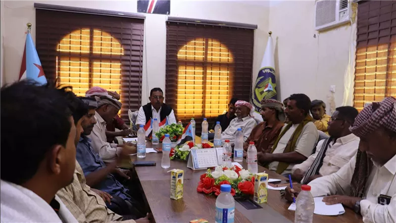 انتقالي سقطرى يعقد اجتماعًا موسعًا لمناقشة الخطة التصعيدية وتعزيز الحضور الشعبي