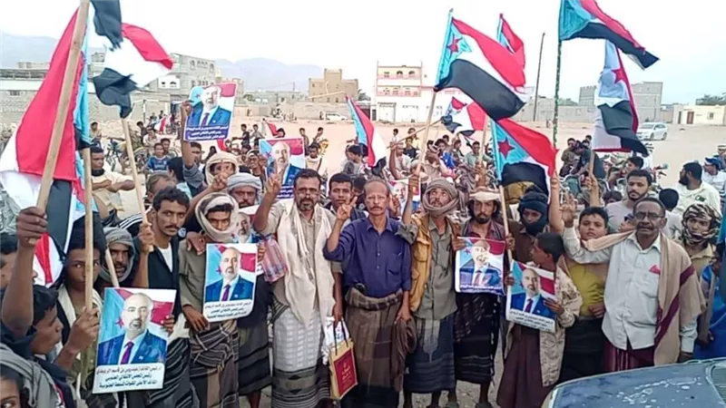 انتقالي الروضة ينظم مسيرة بالدراجات النارية رفضًا للوصاية والاحتلال