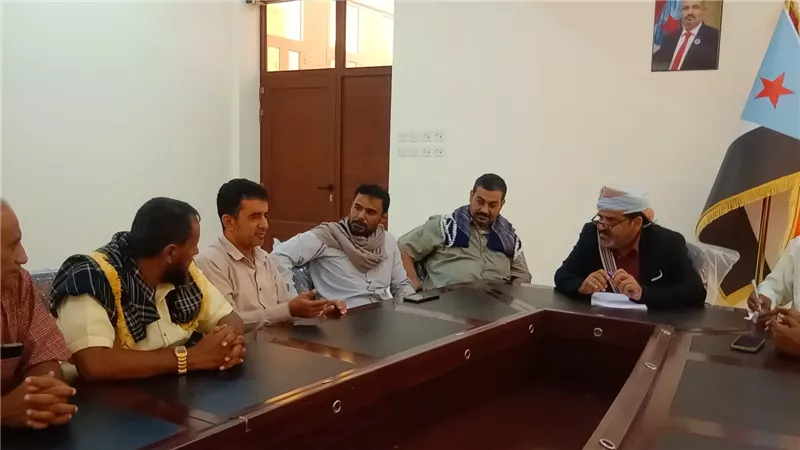اليزيدي يلتقي ممثلي الاتحاد العام لقبائل الجنوب في مديريات العاصمة عدن 