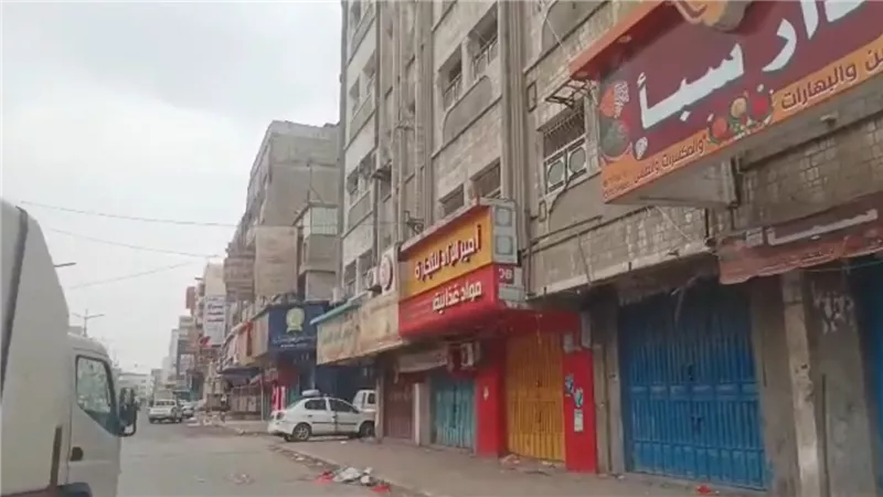 نجاح متواصل للعصيان المدني السلمي في العاصمة عدن وسط تفاعل شعبي واسع