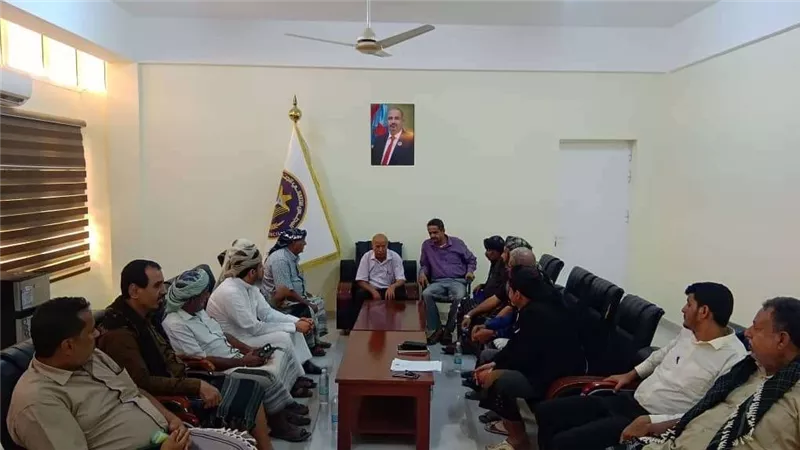 القائم بأعمال رئيس مجلس المستشارين يلتقي قيادة اتحاد قبائل الجنوب العربي