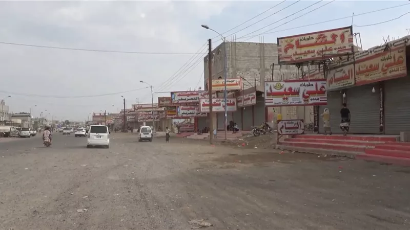 نجاح لافت للعصيان المدني يشل مدن ومناطق مديرية تبن بلحج
