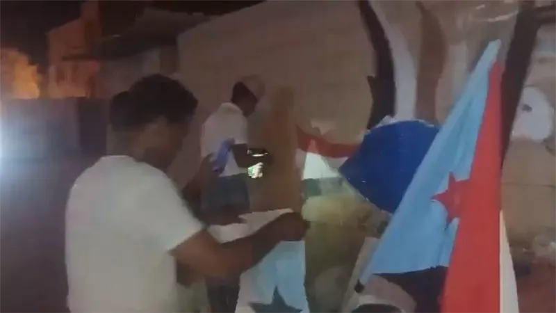 مراكز انتقالي تاربة تدشن حملة لرسم أعلام وشعارات الجنوب ضمن برنامج التصعيد