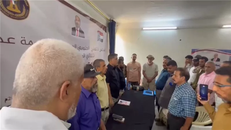 برئاسة الزامكي.. انتقالي العاصمة عدن يُدشن عمل اللجان المحلية الجديدة بمراكز مديرية المعلا