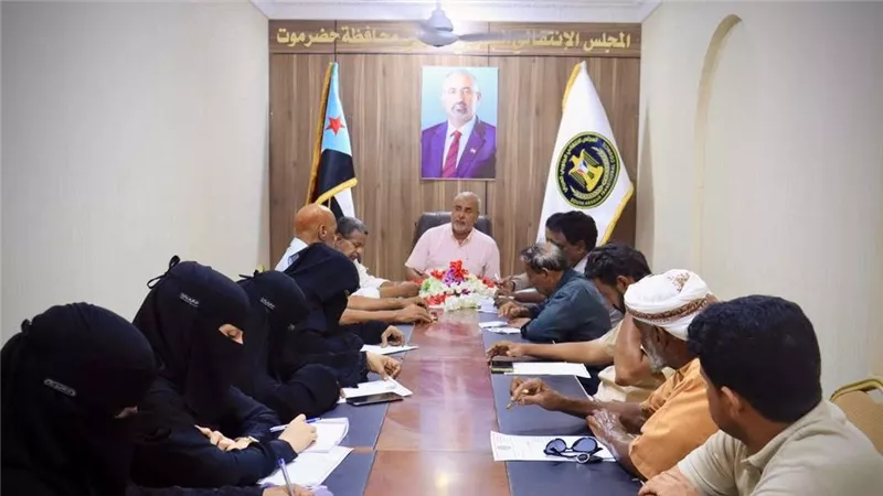 انتقالي حضرموت يدعو لوقف الزج بالجنود الحضارم لمأرب والجوف ويحذر من الاختراقات الحوثية