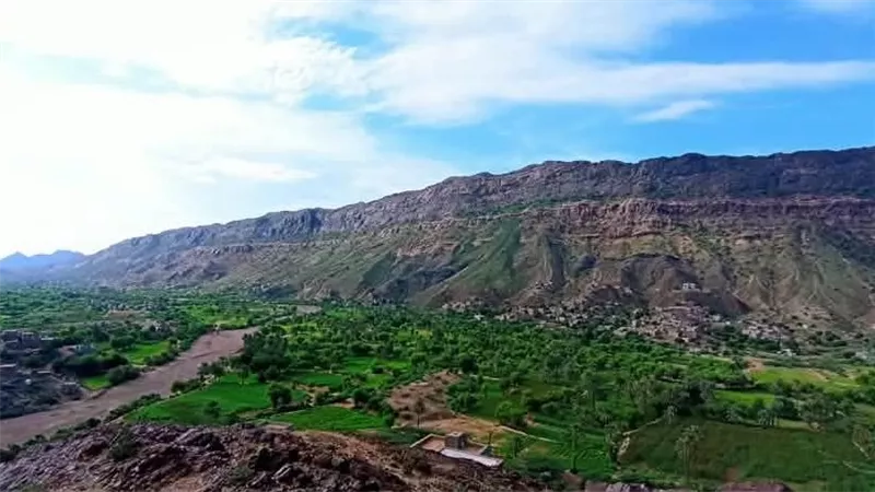 قتلى وأسرى حوثيون على يد القوات الجنوبية وقبائل الصبيحة بجبهة الأغبّرة والمليشيا تستهدف قرى ملبية