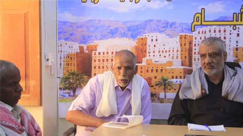 انتقالي شبام يعقد اجتماعًا موسعًا برؤساء اللجان المحلية ويناقش الأوضاع الأمنية وتعزيز العمل التنظيمي