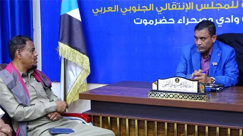 التميمي يلتقي قيادة اتحاد نقابات عمال الجنوب بوادي حضرموت ويناقش تعزيز العمل النقابي