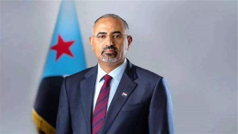 الرئيس الزُبيدي يعزّي في استشهاد العقيد سعيد أسعد صالح قاسم بجبهة كرش حمالة