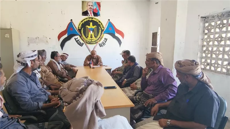 رئيس انتقالي المحفد يناقش المشاركة في مليونية التعبئة الشعبية  