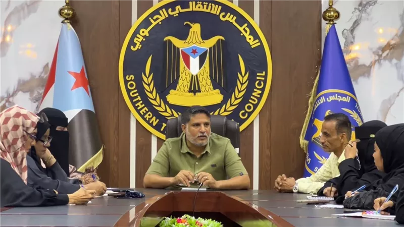 انتقالي العاصمة عدن يناقش ترتيبات المشاركة النسوية الفاعلة في مليونية التعبئة الشعبية 