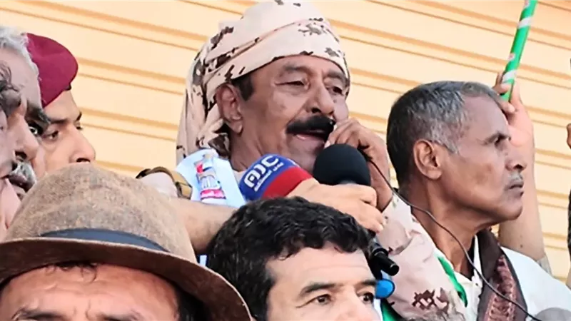 الشيخ لحمر: المجلس الانتقالي حريص على تعزيز الأمن والاستقرار في شبوة